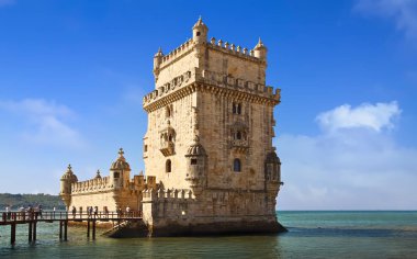 Lisbon, Portekiz - 02 Ekim 2014: Belem Kulesi, Unesco tarafından Dünya Mirası alanı sınıflandırılmış Portekizce Gotik tarzı, ünlü bir başyapıt.