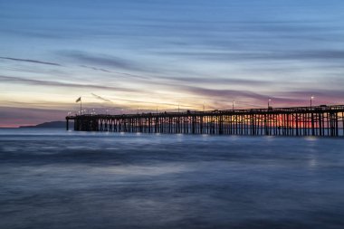 Ventrua Beach California muhteşem bir günbatımı