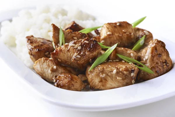 Kuře s rýží v asijském stylu — Stock fotografie