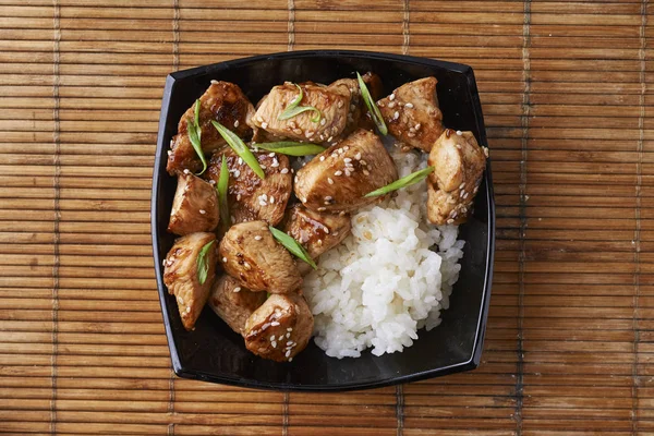 Chicken and rice in asian style — Stock Photo, Image