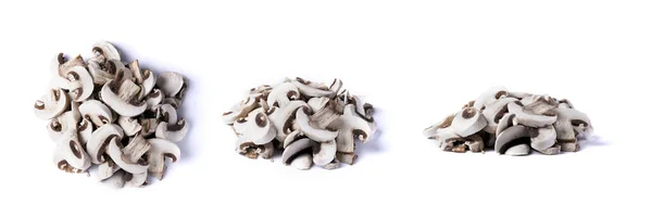 Rohe Champignons isoliert auf weißem Hintergrund — Stockfoto