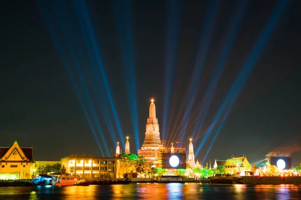 Wat Arun Pod Obchody Nowego Roku Reflektor Pokaż Czas Szeroko — Zdjęcie stockowe