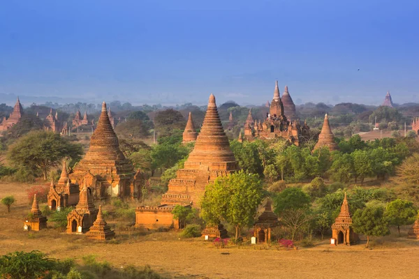 Templos Bagan Tierra Pagoda Myanmar — Foto de Stock