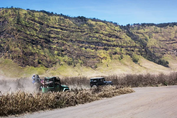 Touristen Jeep Rent Pass Savanne Mount Bromo Vulkane Bromo Tengger — Stockfoto