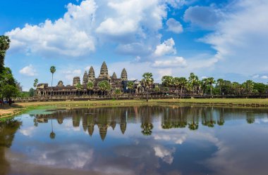 Angkor Wat gün zaman yansıması Gölü Panoraması