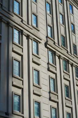 ayna desen bakış açısı ile bina