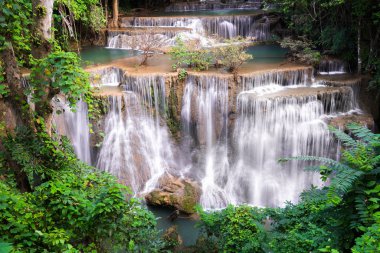 Tayland, şelale Huay veya Huai mae khamin ihbar