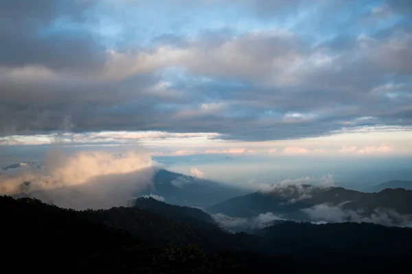 Paisaje Dramático Con Colores Luz Del Sol Sandakphu Norte India — Foto de Stock