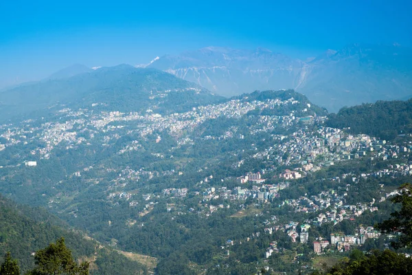 Vista Aérea Ciudad Gangtok Desde Lugar Alto Estado Indio Sikkim —  Fotos de Stock