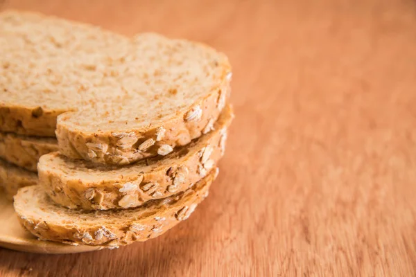 Volkoren Brood Bio Ingrediënten Zeer Gezond Houten Tafel — Stockfoto