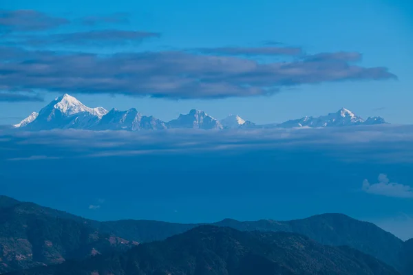 Paisaje Del Monte Kangchenjunga Durante Día Del Cielo Azul —  Fotos de Stock