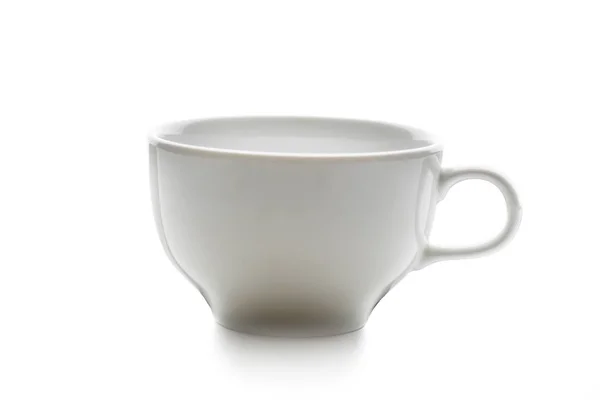 Ceașcă de cafea albă pe fundal alb — Fotografie, imagine de stoc