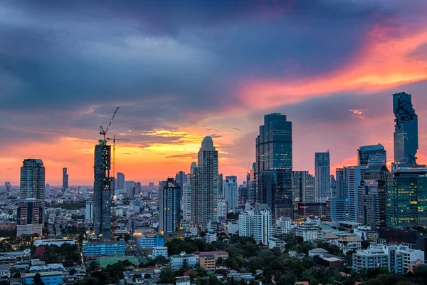 Modern building increasing number in Bangkok — Stock Photo, Image