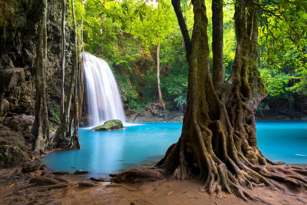 Erawan Waterfall in Thailand is locate in Kanchanaburi Provience