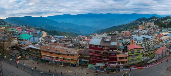 Darjeeling vista de la ciudad desde la vista de ángulo alto tiro —  Fotos de Stock