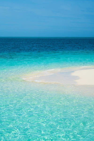 Curva Spiaggia Sfondo Chiaro Bel Mare Colore Natura — Foto Stock