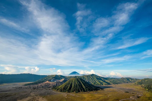 Bromo Montaña Día Con Nube Dramática Azul — Foto de Stock