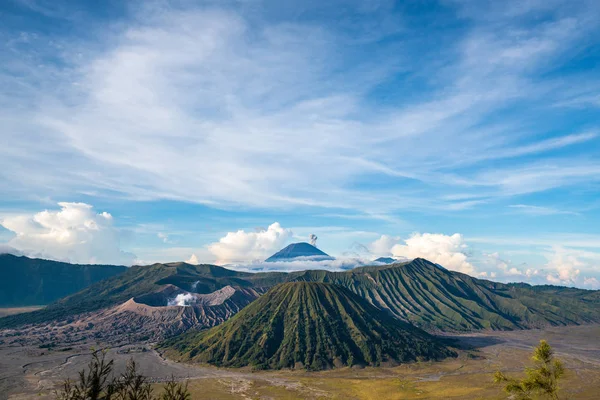 Bromo Montaña Día Con Nube Dramática Azul — Foto de Stock