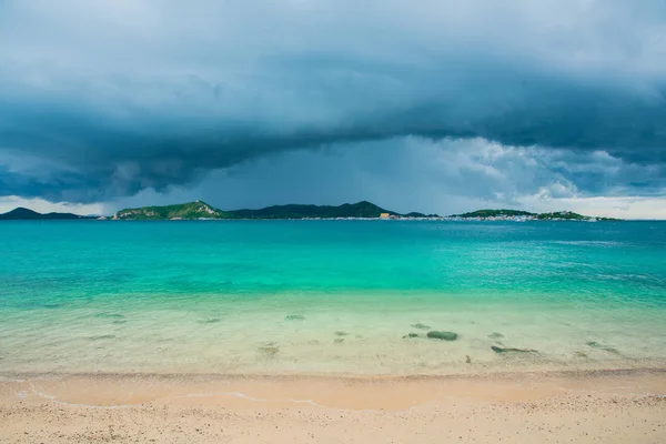 Storm Cloud Bakgrund Regnar Mörka Moln Stora Svarta Moln Mörka — Stockfoto