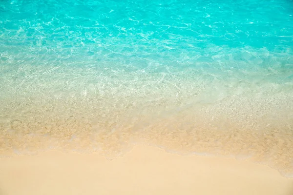 Bølge Med Tropisk Strand Hvit Sand – stockfoto