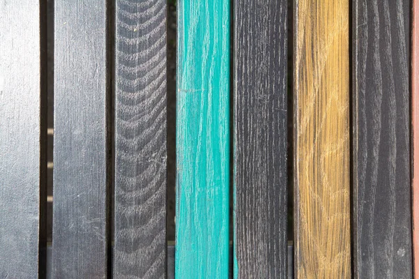 Doku üzerinden renkli ahşap çıta, yakın çekim 