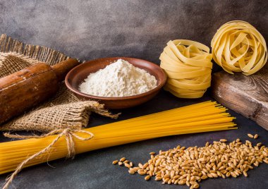 İtalyan Makarna, spagetti, Fettuccine, buğday, haddeleme pin, un 