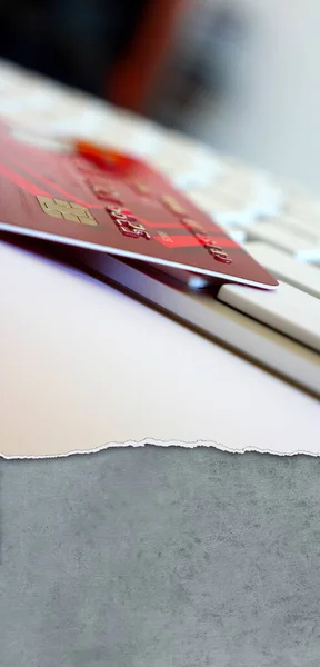 Online Shopping Concept Credit Card Computer Keyboard — Stock Photo, Image