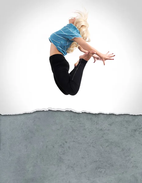 Женщина Танцует Прыгает — стоковое фото
