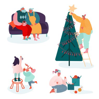Merry Christmas Season ve Kış Yeni Yılı kutlayan İnsanlar Karakterler seti. Aile Ebeveynler ve Çocuklar Dekorasyon Xmas ağacı, şarkı ilahiler, şömine sahnede hediyeler ambalaj. Vektör çizimi