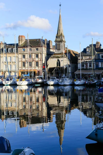 Honfleur Franciaország Nov 2014 Jachtok Tipikus Kikötő Honfleur Nov 2014 — Stock Fotó