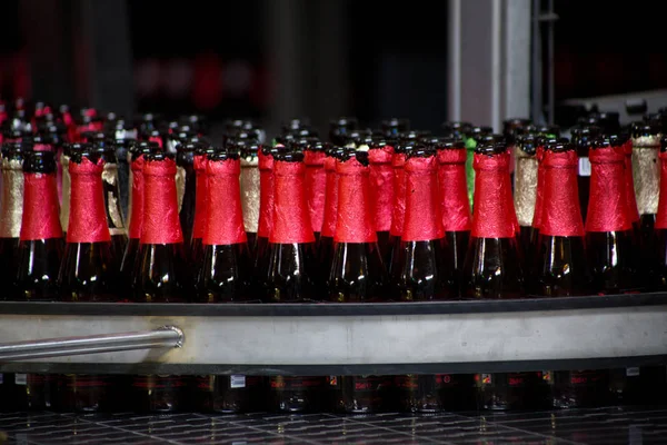 Grupo Botellas Cerveza Vacías Una Cervecería —  Fotos de Stock