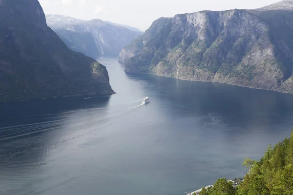 Fiordo Aurlandsfjord Visto Desde Mirador Stegastein Noruega — Foto de Stock