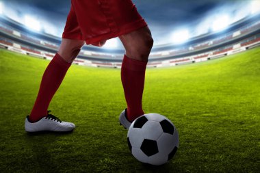 Futbol oyuncu salya topu