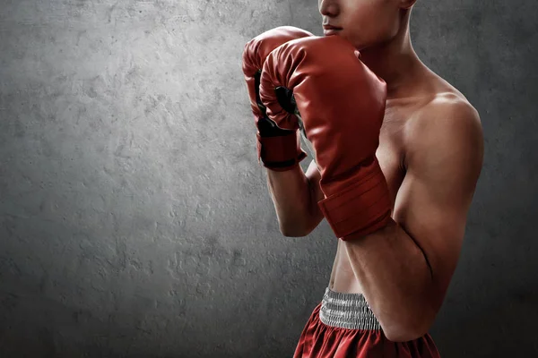 强壮肌肉拳击手运动员 — 图库照片