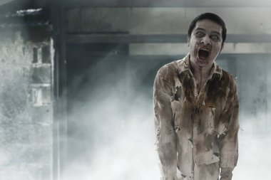 Korkunç zombi adam yürüyor