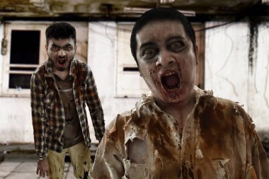 İki korkunç zombi saldırı