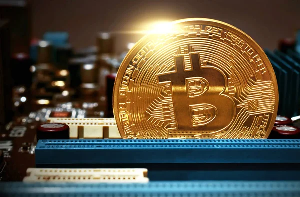 Bitcoin Oro Sulla Scheda Madre — Foto Stock