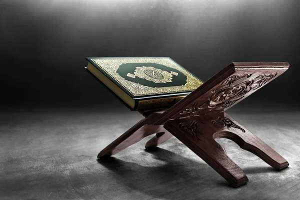 Quran Holy Book Muslim — Stock Photo, Image