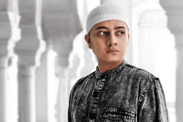 Portrait Asian Muslim Man — Stock Photo, Image