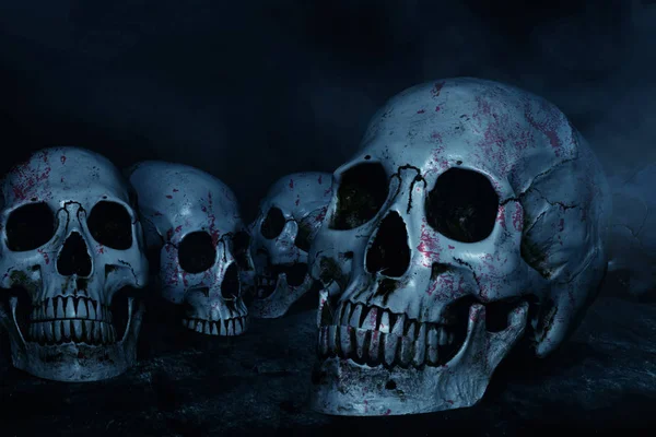 Cranii Umane Fundal Întunecat — Fotografie, imagine de stoc