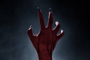 Korkunç şeytan el, Cadılar Bayramı teması