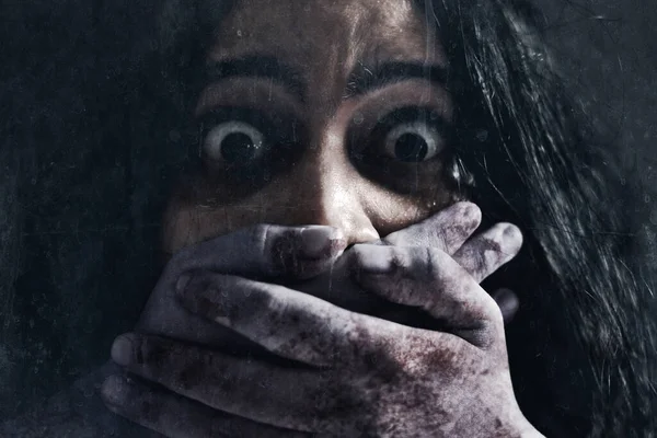 Scared Woman Dark Background — Stock Photo, Image