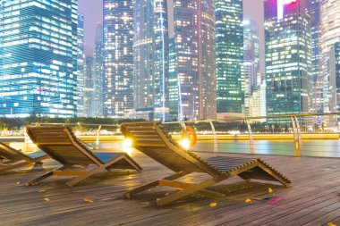 kaldırımda tezgahı