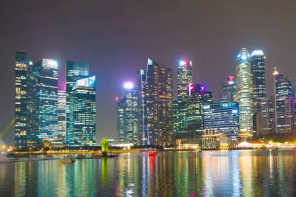 Skyscraper building Singapore city. — Stock Photo, Image