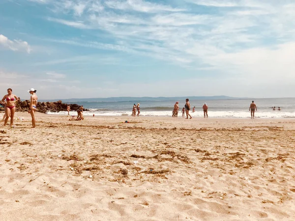 Поморие Болгария Мая 2018 Года Вид Людей Проводящих Время Пляже — стоковое фото