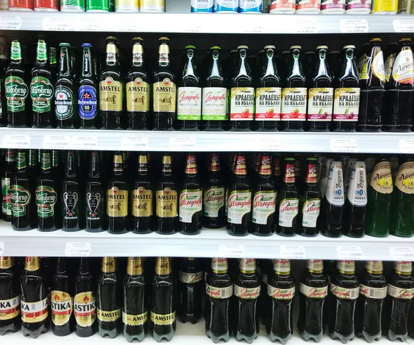 Pomorie Bulgaria Mayo 2018 Productos Alcohólicos Stand Cerveza Supermercado — Foto de Stock