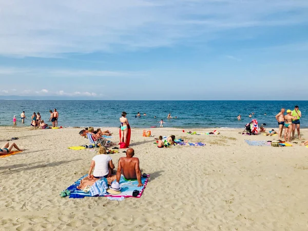 Pomorie Bulgaria June 2018 View People Spending Time Beach — Stock Photo, Image