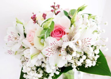 Güzel düğün buketi - renkli görüntü