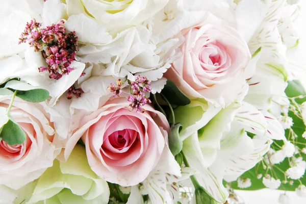 Güzel düğün buketi - renkli görüntü