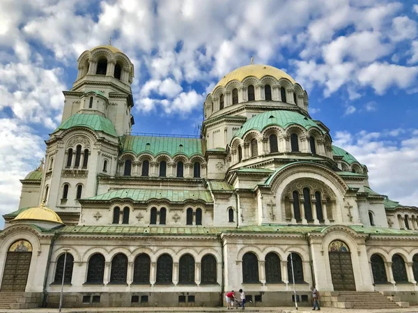 Sofia, Bulgaristan - 01 Temmuz 2018: The St. Alexander Nevsky Cathedral bir Bulgar Ortodoks Katedrali Sofya, Bulgaristan'ın başkenti olduğunu.